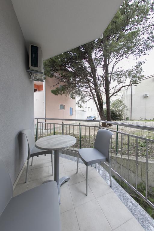 Guesthouse Villa Klara Baška Voda Eksteriør billede