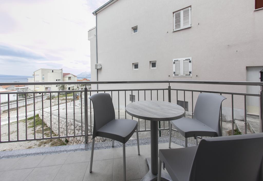 Guesthouse Villa Klara Baška Voda Eksteriør billede